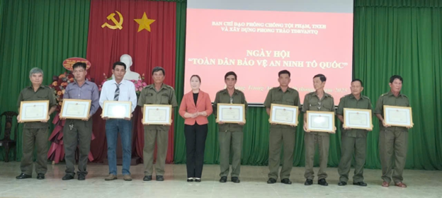 NGÀY HỘI TOÀN DÂN BẢO VỆ AN NINH TỔ QUỐC