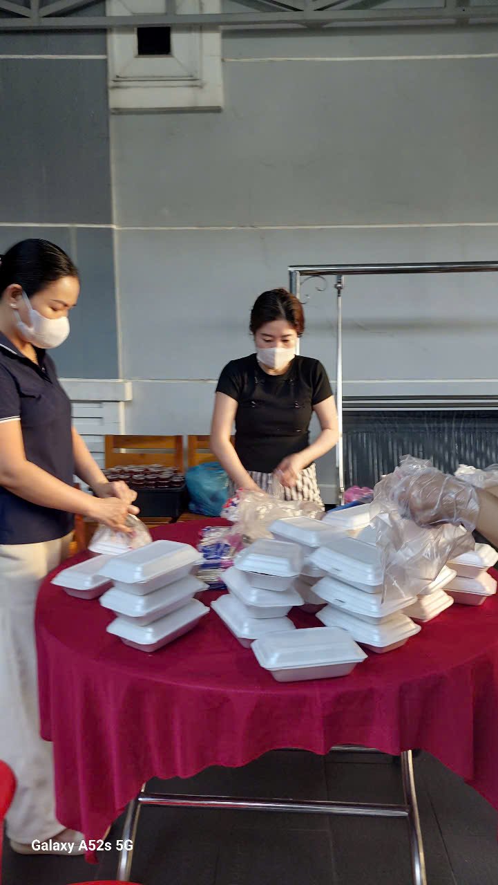 Chi hội phụ nữ Khu phố 5